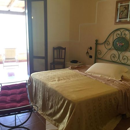 Hotel Oasi Da Paolo Castelluzzo Kültér fotó
