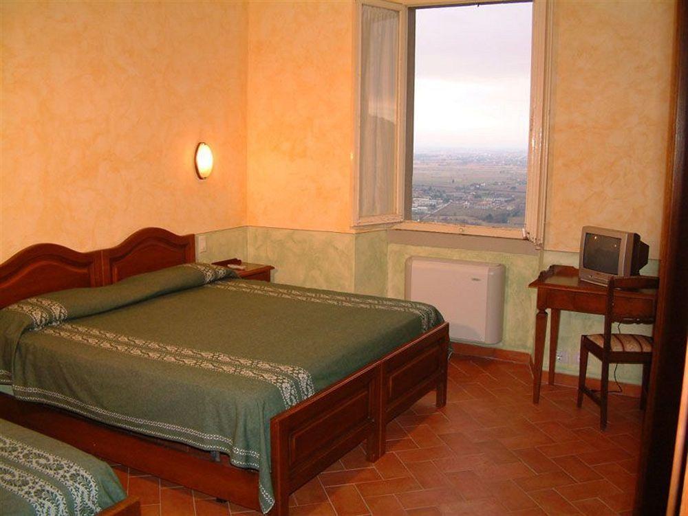 Hotel Oasi Da Paolo Castelluzzo Szoba fotó